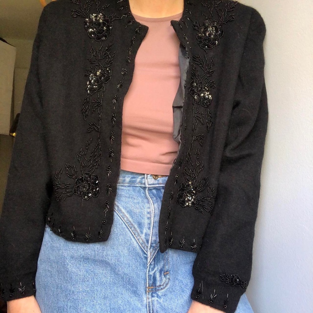 VINTAGE BEADED CARDIGAN // size Large